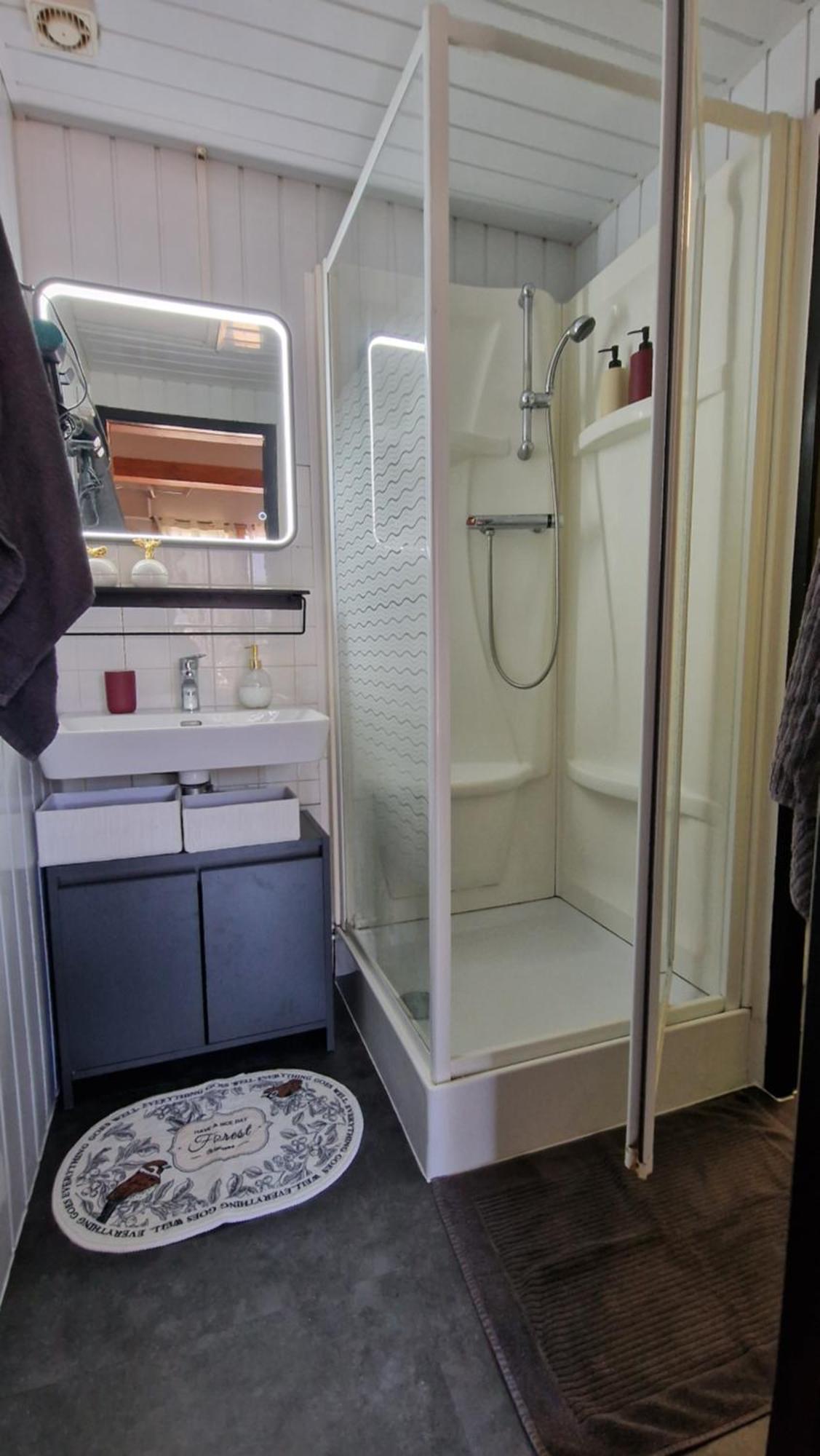 Chalet Bord De Lac Avec Piscine N2E Laffrey Dış mekan fotoğraf
